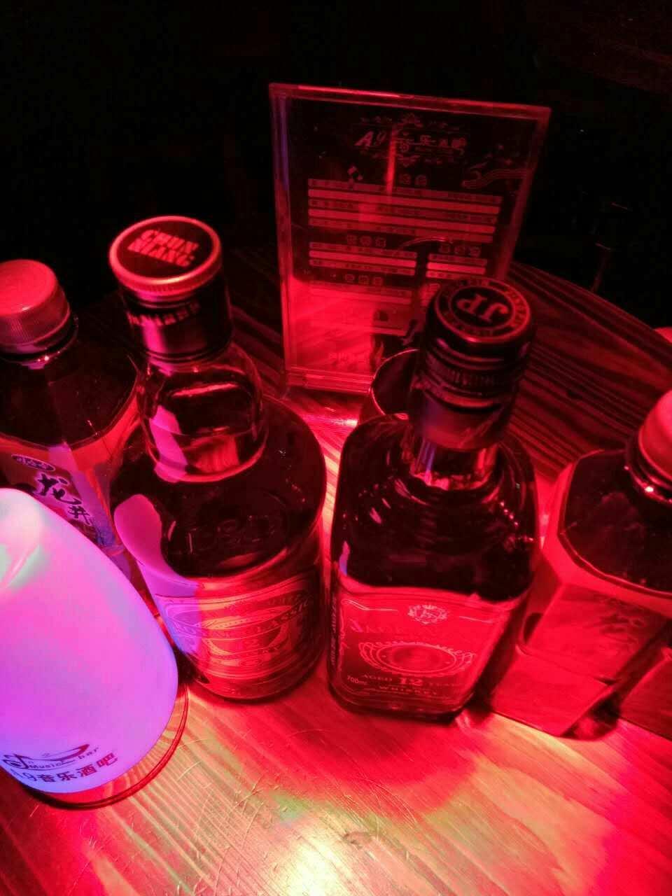 铁靴烈酒_靴奴舔靴_铁靴