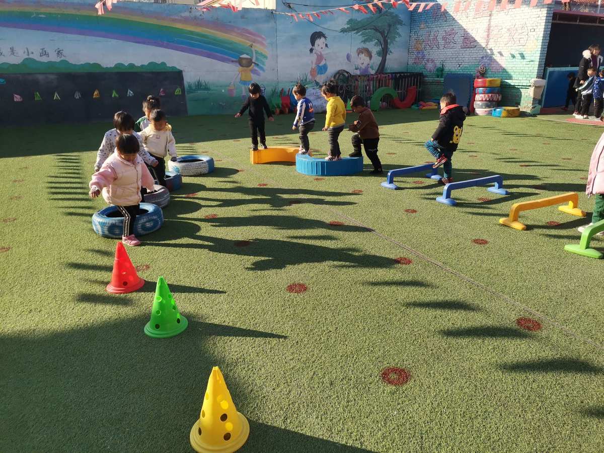 日本孩子玩游戏吗_日本的孩子玩手机游戏吗_日本小孩上学的手机游戏