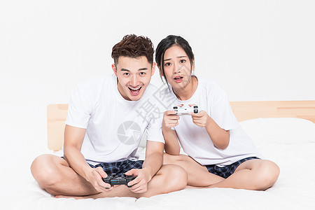 情侣之间玩手机游戏_情侣可以玩手机游戏嘛_情侣玩手机游戏可以玩什么