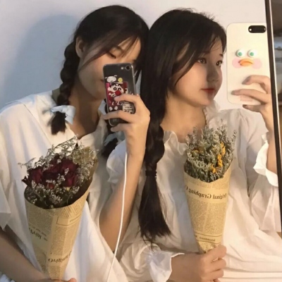 闺蜜头像一萌一酷霸气 闺蜜头像：萌酷风格完美融合，展现独特情